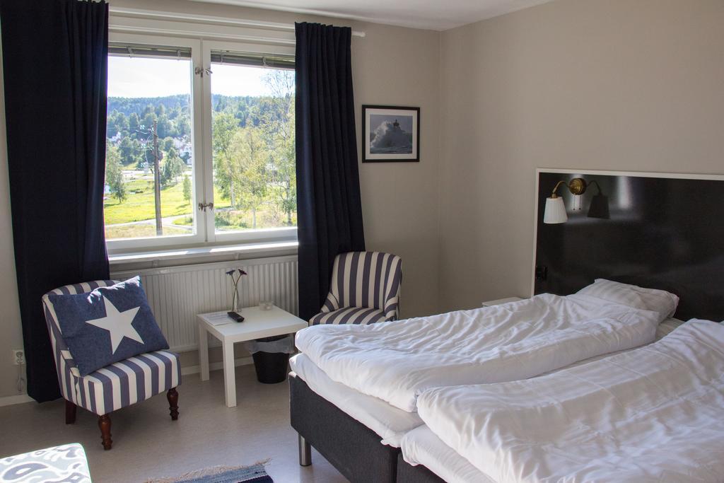 Docksta Hotell Extérieur photo